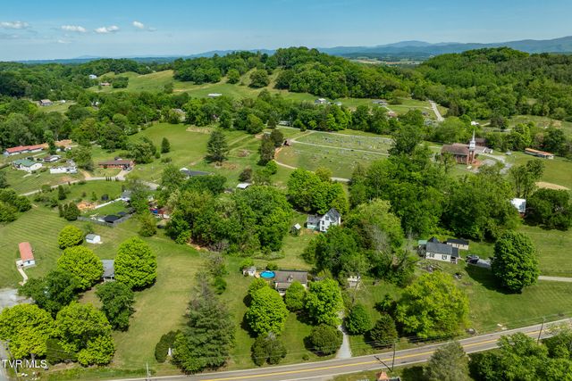 985 Chuckey Pike, Chuckey, TN 37641