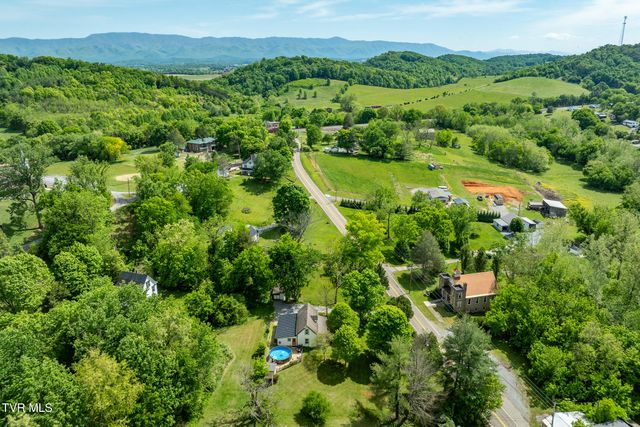 985 Chuckey Pike, Chuckey, TN 37641
