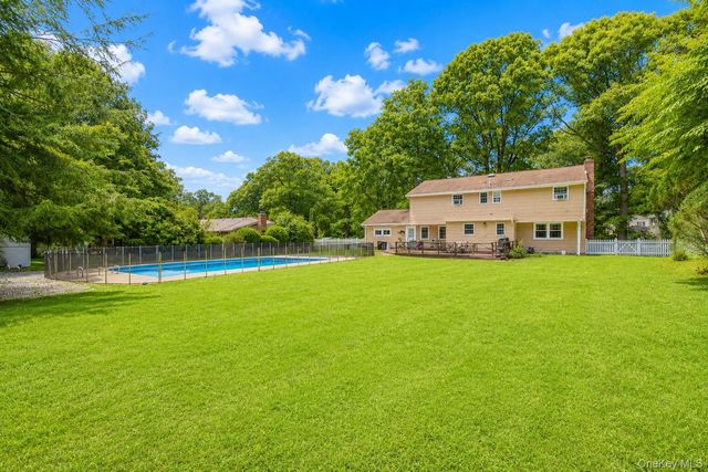 12 Princeton Drive, Dix Hills, NY 11746