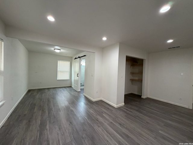 9427 Valley Ridge, San Antonio, TX 78250