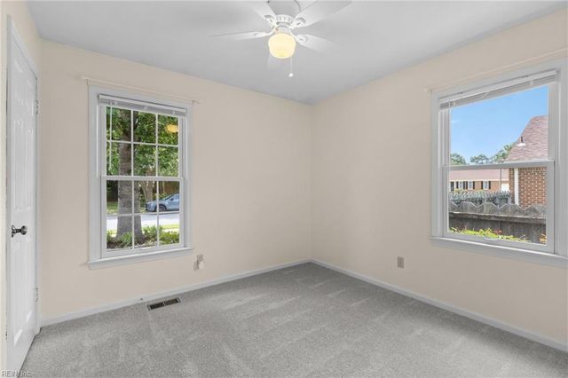 904 Weeping Willow DR, Chesapeake, VA 23322
