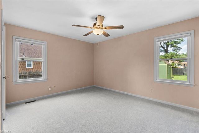 904 Weeping Willow DR, Chesapeake, VA 23322
