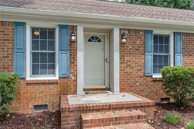 904 Weeping Willow DR, Chesapeake, VA 23322