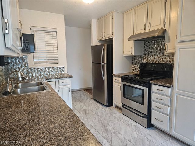 2836 Alcoa Avenue, Las Vegas, NV 89102