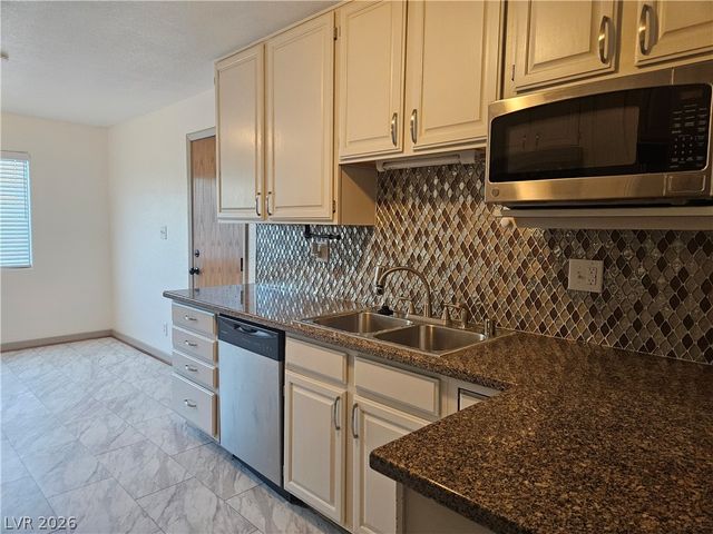 2836 Alcoa Avenue, Las Vegas, NV 89102