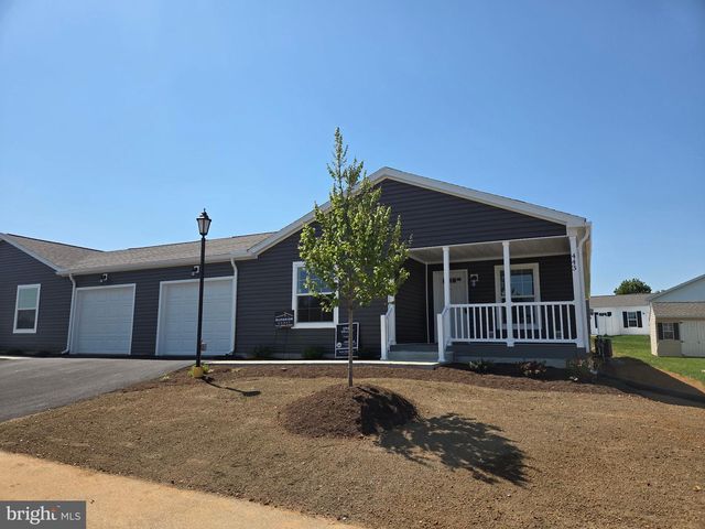 443 EASTWOOD LN, Lancaster, PA 17603