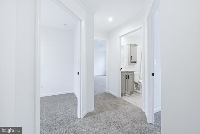 443 EASTWOOD LN, Lancaster, PA 17603