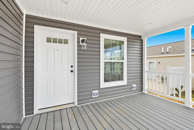 443 EASTWOOD LN, Lancaster, PA 17603