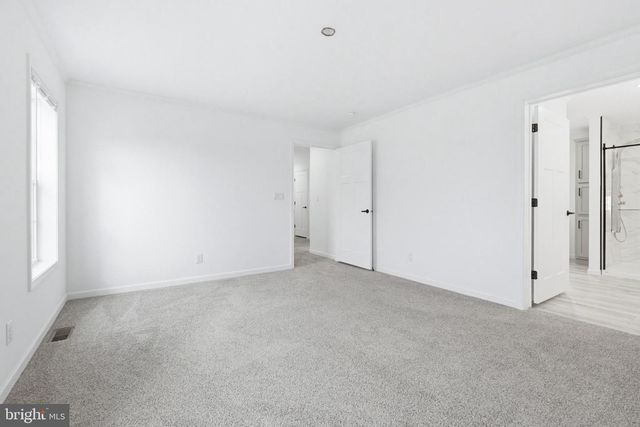 443 EASTWOOD LN, Lancaster, PA 17603