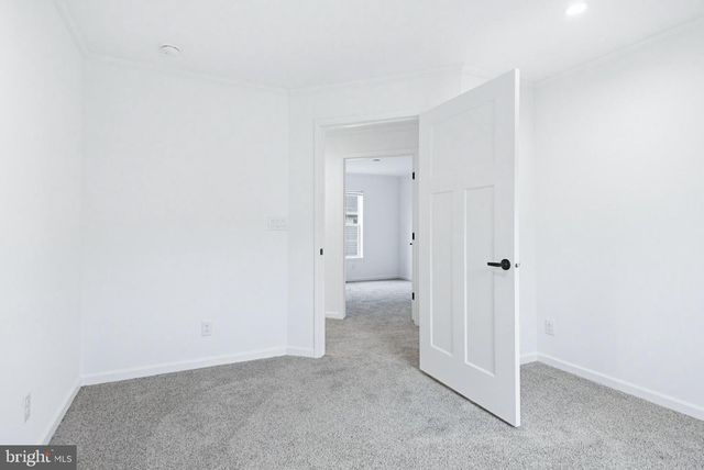 443 EASTWOOD LN, Lancaster, PA 17603