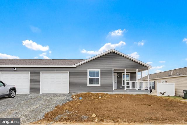 443 EASTWOOD LN, Lancaster, PA 17603