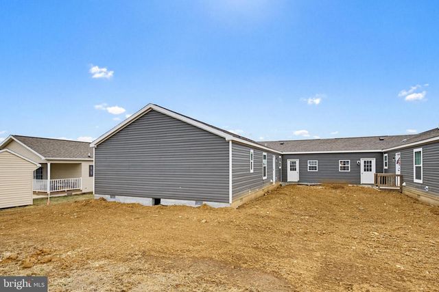 443 EASTWOOD LN, Lancaster, PA 17603