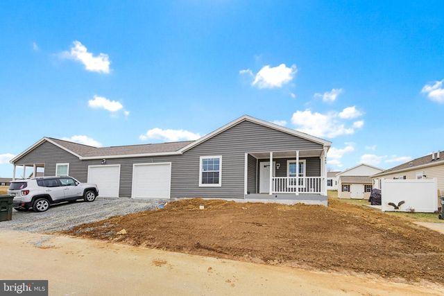 443 EASTWOOD LN, Lancaster, PA 17603