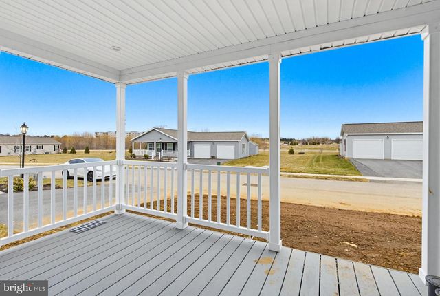 443 EASTWOOD LN, Lancaster, PA 17603