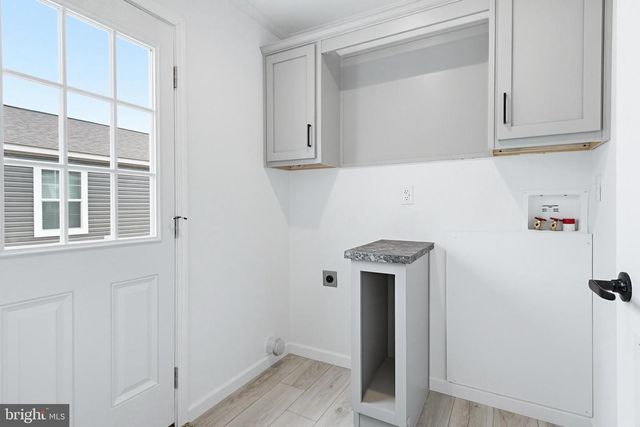 443 EASTWOOD LN, Lancaster, PA 17603