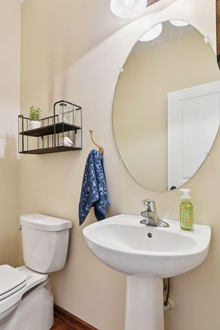 1968 Lincoln Lane, Chanhassen, MN 55317