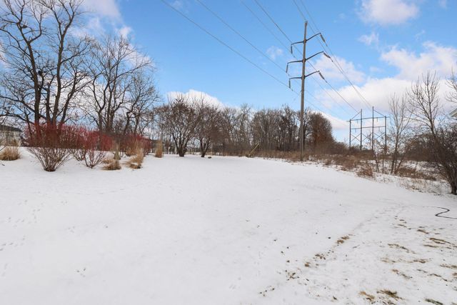 1968 Lincoln Lane, Chanhassen, MN 55317