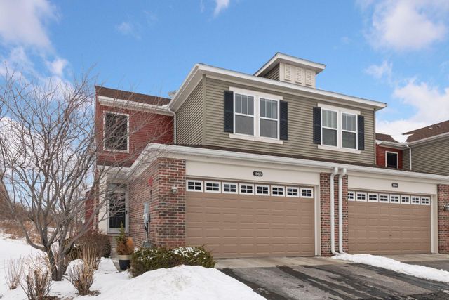 1968 Lincoln Lane, Chanhassen, MN 55317