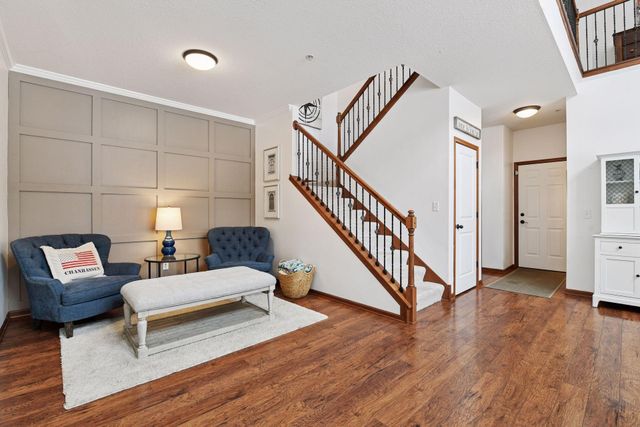 1968 Lincoln Lane, Chanhassen, MN 55317