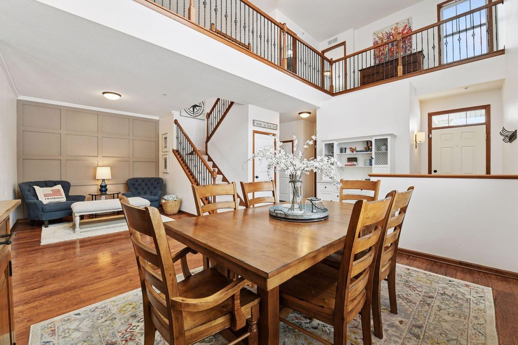 1968 Lincoln Lane, Chanhassen, MN 55317