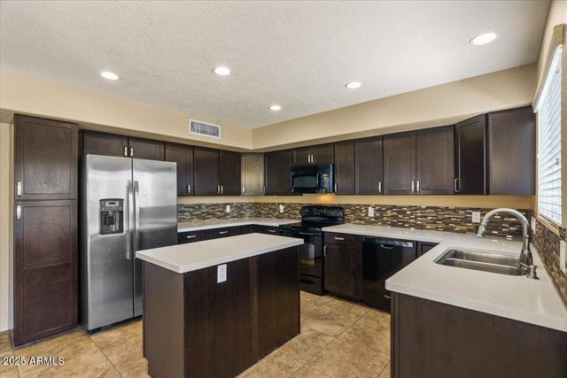 5709 E GELDING Drive, Scottsdale, AZ 85254
