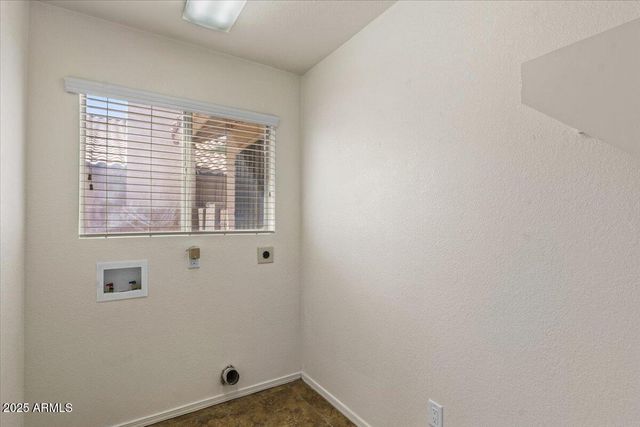 5709 E GELDING Drive, Scottsdale, AZ 85254