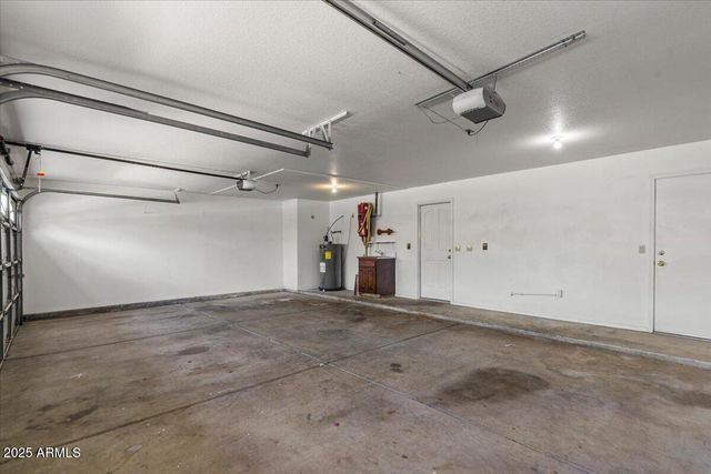 5709 E GELDING Drive, Scottsdale, AZ 85254