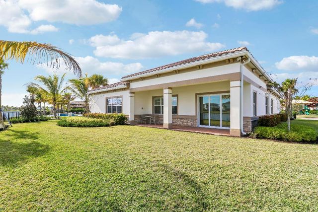 10874 Stellar Circle Circle, Palm Beach Gardens, FL 33412