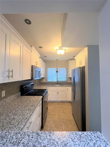 5909 IDLE FOREST PLACE, Tampa, FL 33614