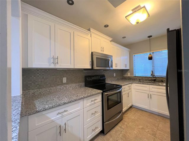 5909 IDLE FOREST PLACE, Tampa, FL 33614