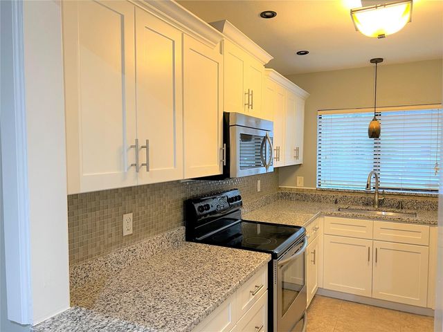 5909 IDLE FOREST PLACE, Tampa, FL 33614