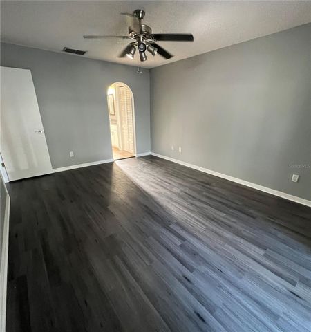 5909 IDLE FOREST PLACE, Tampa, FL 33614