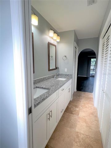 5909 IDLE FOREST PLACE, Tampa, FL 33614