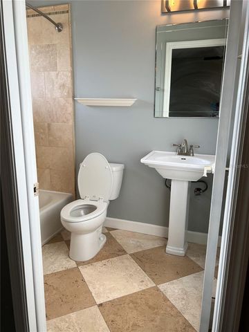 5909 IDLE FOREST PLACE, Tampa, FL 33614
