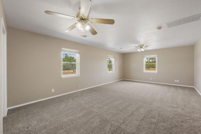 851 San Gabriel DR, Liberty Hill, TX 78642
