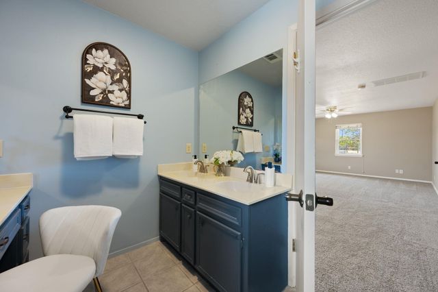 851 San Gabriel DR, Liberty Hill, TX 78642