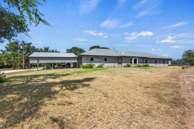 851 San Gabriel DR, Liberty Hill, TX 78642
