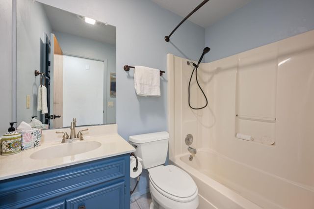 851 San Gabriel DR, Liberty Hill, TX 78642