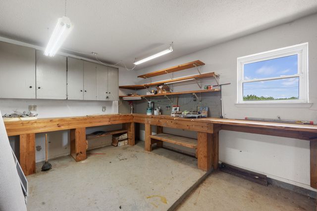 851 San Gabriel DR, Liberty Hill, TX 78642