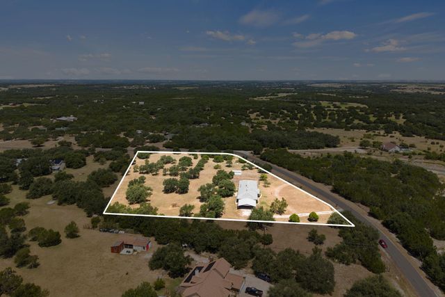 851 San Gabriel DR, Liberty Hill, TX 78642