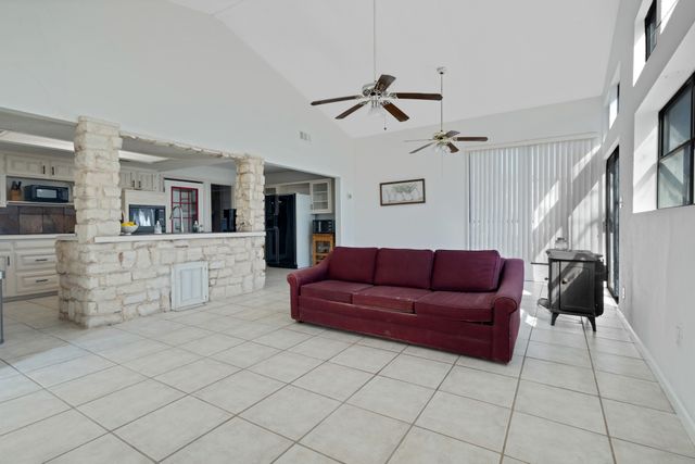 6 Crest Court, Hickory Creek, TX 75065