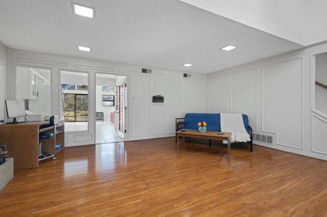 6 Crest Court, Hickory Creek, TX 75065