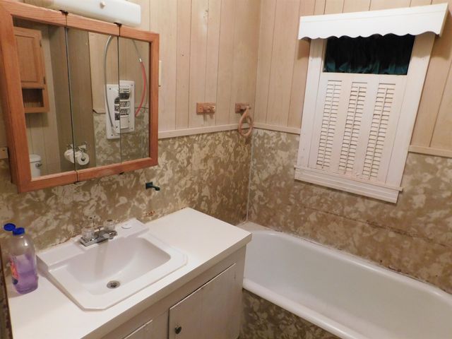 123 Chouest Lane, Golden Meadow, LA 70357