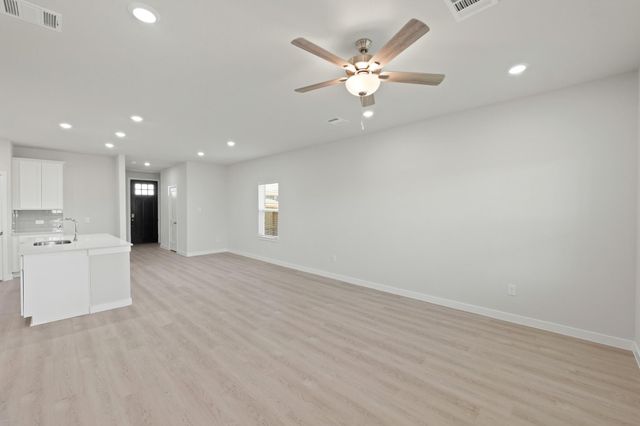 420 Long Branch Drive, Dayton, TX 77535