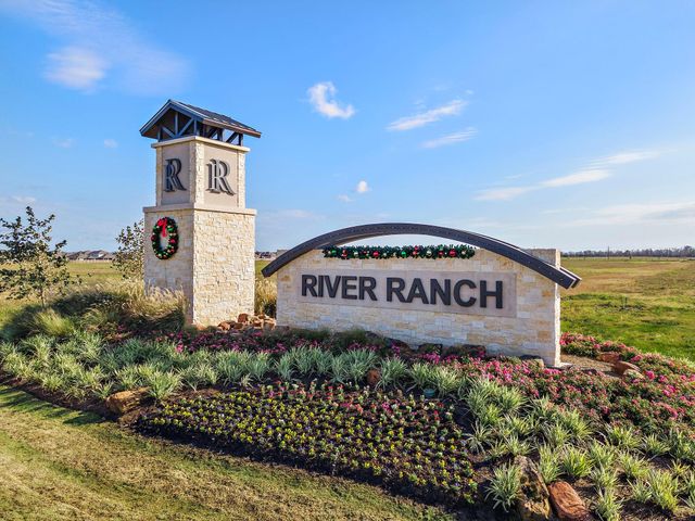 420 Long Branch Drive, Dayton, TX 77535