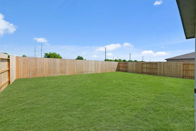420 Long Branch Drive, Dayton, TX 77535