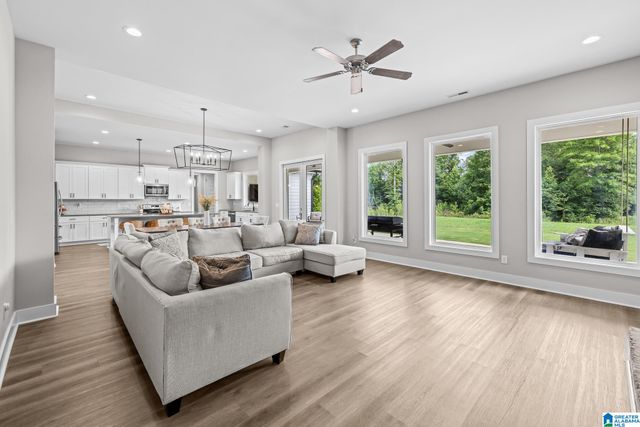10 STONEWOOD LANE, Springville, AL 35146