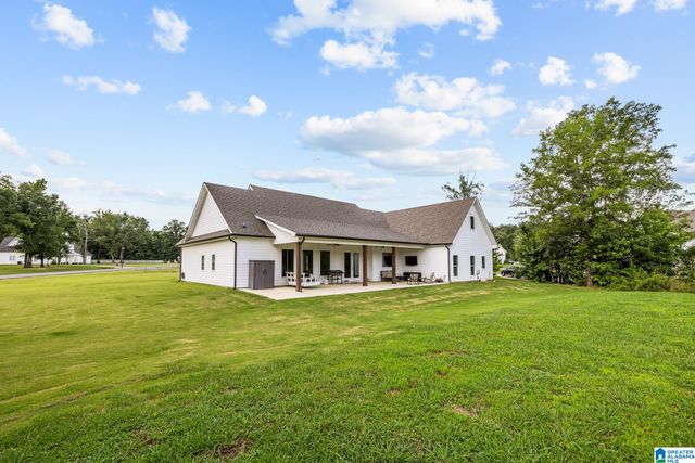 10 STONEWOOD LANE, Springville, AL 35146