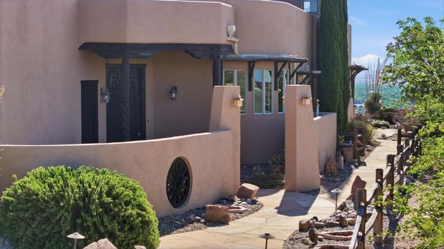 42 Sereno Court, Corrales, NM 87048