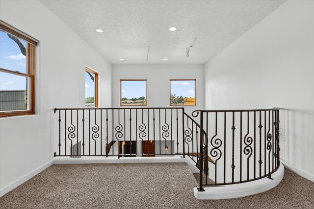 42 Sereno Court, Corrales, NM 87048